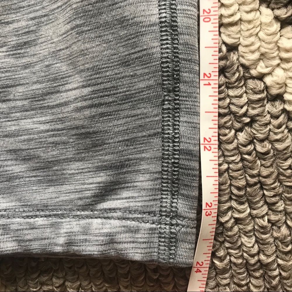 Calvin Klein Performance Cropped Legging - Picture 4 of 5